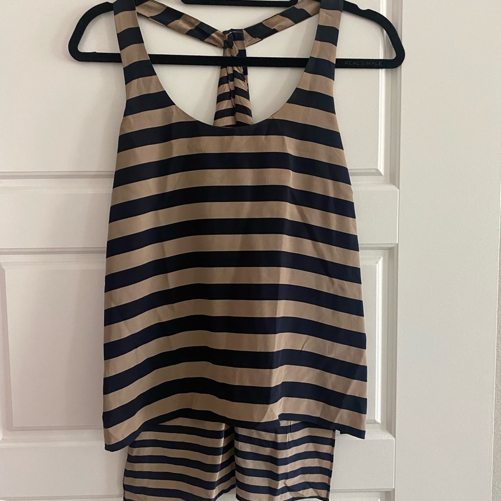 BCBGMAXAZRIA Top